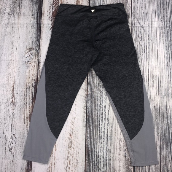 OLD NAVY ACTIVE Girls Go- Dry Gray Size M/8 - Picture 3 of 12